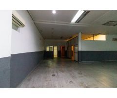 Local comercial en alquiler en Avda. Ausias March