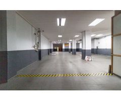 Local comercial en alquiler en Avda. Ausias March