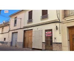 VENTA DE CASA DE PUEBLO EN BENIFAIO (VALENCIA)