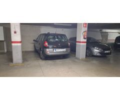 Parking de grandes dimensiones en muy buena zona!!!