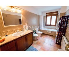 Chalet en Venta en Blanes, Girona