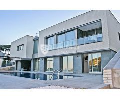 Chalet en Venta en Blanes, Girona