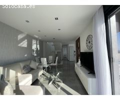 VILLAS DE OBRA NUEVA EN LOS ALTOS DE TORREVIEJA