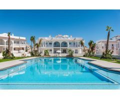 Encantador Apartamento en Planta Baja en la zona de Doña Pepa con Gran Jardín Privado