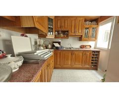 ¡Tu Lienzo Junto al Mar! Amplio Piso con Potencial de Ensueño en Torrevieja!
