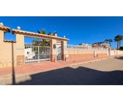 Lujosa villa de 3 dormitorios en Lo Pepin, Quesada: vistas panorámicas al Mediterráneo