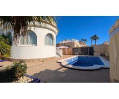 Lujosa villa de 3 dormitorios en Lo Pepin, Quesada: vistas panorámicas al Mediterráneo