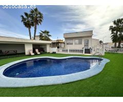 Impresionante villa completamente renovada en el corazón de Ciudad Quesada