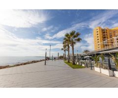 Apartamento con terraza y acceso a piscina, a pasos de la playa – Torrevieja