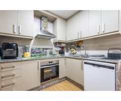 Vive el Mediterráneo: Apartamento de Ensueño en Torrevieja a Solo 50 Metros del Mar