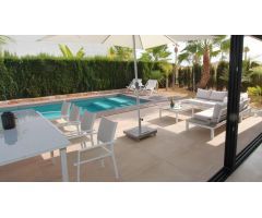 Vida de lujo en la Costa Blanca: en venta villa moderna con 3 dormitorios, amplia piscina y jardín t