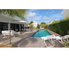 Vida de lujo en la Costa Blanca: en venta villa moderna con 3 dormitorios, amplia piscina y jardín t