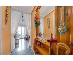 Apartamento con piscina y terraza grande a 5 minutos del mar