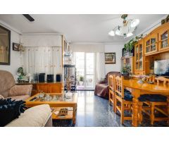 Apartamento con piscina y terraza grande a 5 minutos del mar