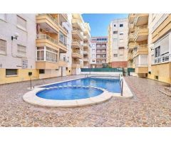 Centrico orientacion sur y piscina