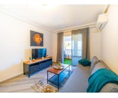 Apartamento reformado con vistas despejadas, calle Villa Madrid 43