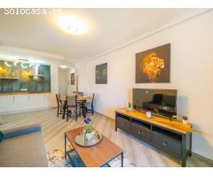 Apartamento reformado con vistas despejadas, calle Villa Madrid 43