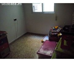 Luminosa y amplia vivienda