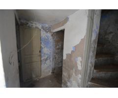 CASA A REFORMAR EN VENDA A PRATS DE REI, PROVÍNCIA DE BARCELONA