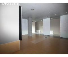 LOCAL COMERCIAL EN VENDA O LLOGUER SITUAT A VILANOVA DEL CAMÍ