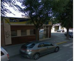 LOCAL COMERCIAL EN VENDA A IGUALADA - BARRI LES FLORS - PÀRQUING DE 393m2