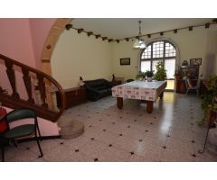 CASA EN VENDA AMB JARDÍ - PISCINA I DOS GARATGES A IGUALADA - PASSEIG