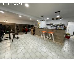 LOCAL COMERCIAL ADAPTAT COM A BAR-CAFERIA-RESTAURANT AL CENTRE DE SANTA COLOMA DE QUERALT.