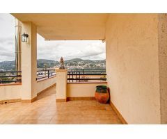 CASA EN VENDA A VALLIRANA - CAN BATLLE