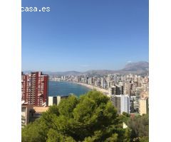 parcela urbana en venta en Benidorm zona Rincón de Loix con proyecto y licencia.