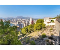 parcela urbana en venta en Benidorm zona Rincón de Loix con proyecto y licencia.