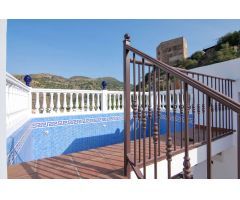 Espectacular casa con piscina en venta en Vélez de Benaudalla