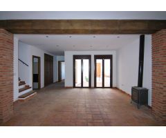 Espectacular casa con piscina en venta en Vélez de Benaudalla