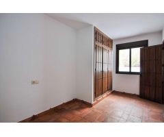 Espectacular casa con piscina en venta en Vélez de Benaudalla