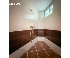 Espectacular casa con piscina en venta en Vélez de Benaudalla