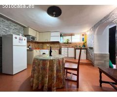 Bajo en venta en el centro de Salobreña