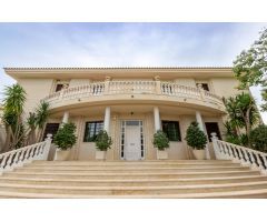 CHALET DE LUJO EN VENTA DE 7 DORMITORIOS EN BENIDORM