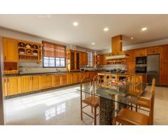 CHALET DE LUJO EN VENTA DE 7 DORMITORIOS EN BENIDORM