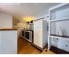 Amplia casa de pueblo en venta en Salobreña