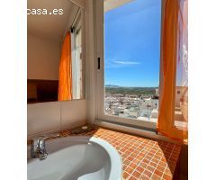 Amplia y luminosa casa en venta en Salobreña