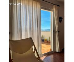 Amplia y luminosa casa en venta en Salobreña