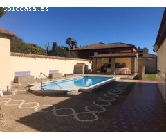 Exclusivo chalet en El Pinar de los Franceses: ¡Un paraíso natural!