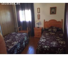 EXQUISITO CHALET EN VENTA POR LA RANA VERDE CON AGUA DE RED
