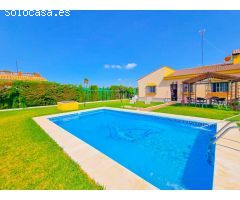 Se vende chalet segregado, hipotecable y con agua de Red, en Hozanejos.
