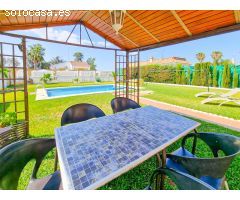Se vende chalet segregado, hipotecable y con agua de Red, en Hozanejos.