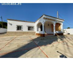 CHALET HIPOTECABLE CON 4.000 METROS DE PARCELA Y DOS CHALETS