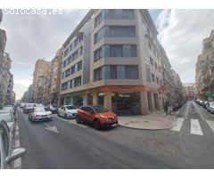 LOCAL COMERCIAL EN VENTA BARRIO DE SAN BLAS - CALLE PINTOR GISBERT