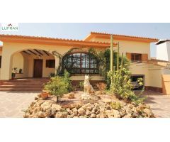 CHALET CON PISCINA EN VENTA - SANTA FAZ (ALICANTE)