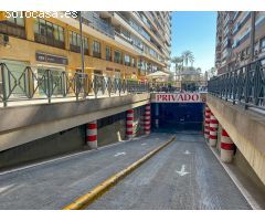 Plaza de Garaje para Coche en Venta en Ensanche Diputación