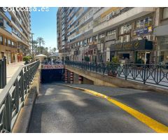 Plaza de Garaje para Coche en Venta en Ensanche Diputación