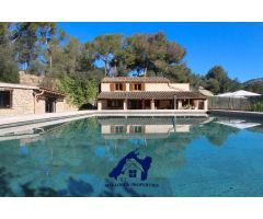 Villa de Lujo en Venta en Calvia, Islas Baleares